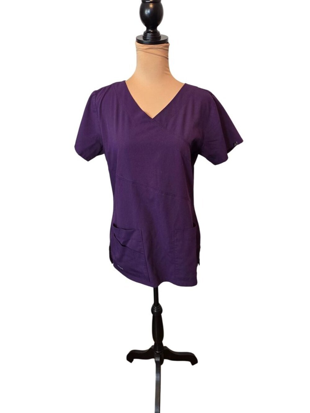 Barco Signature Grey's Anatomy Purple Scrub Tops in Medium